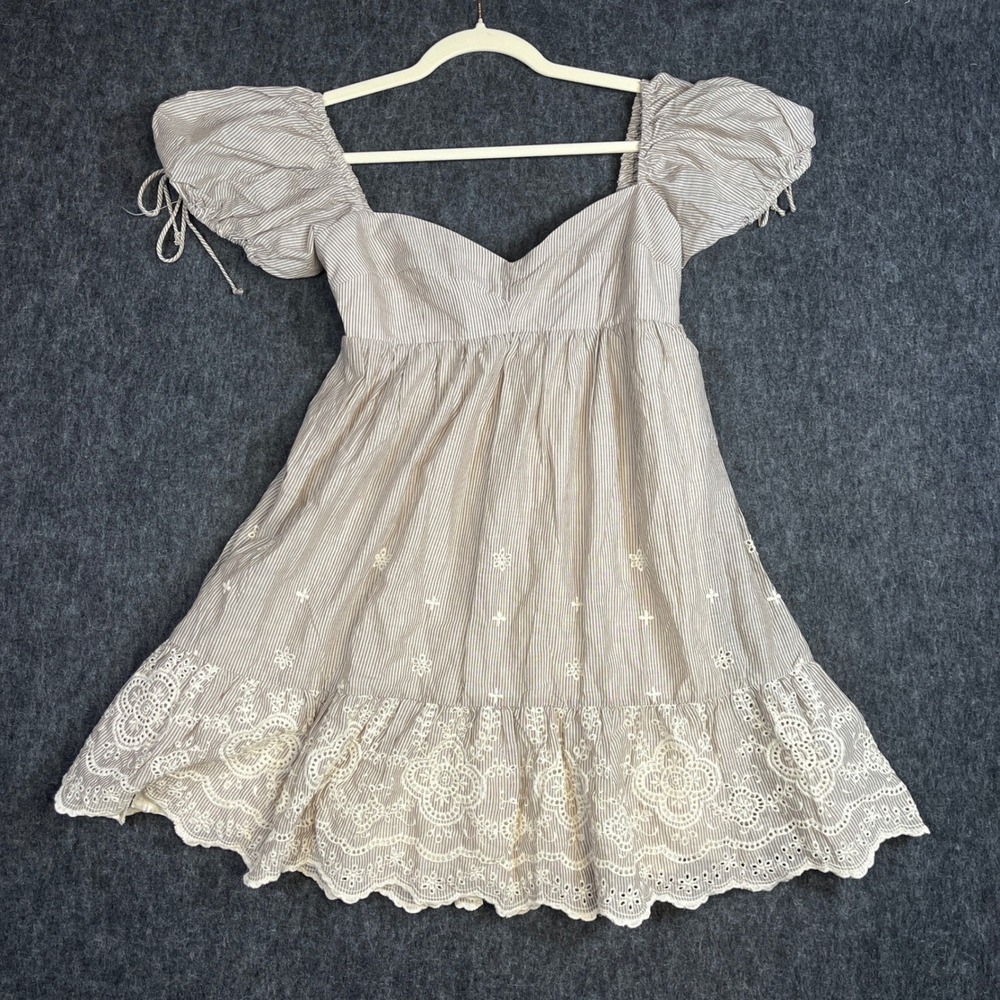 Olivaceous Pinstripe Eyelet Mini Dress Tan White Puff Sleeve Sweetheart L NWT